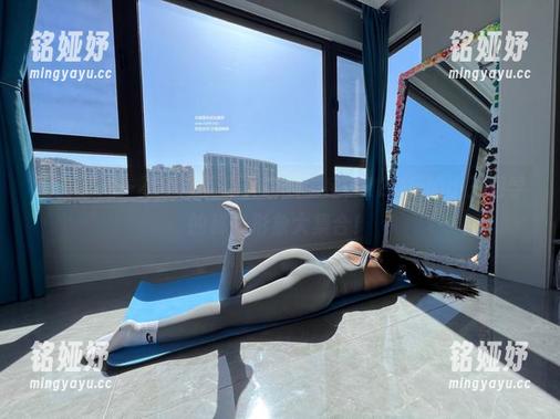 微密圈 - 一不小心就想下载的图库，120斤的小王同学的秘书形象大集合！