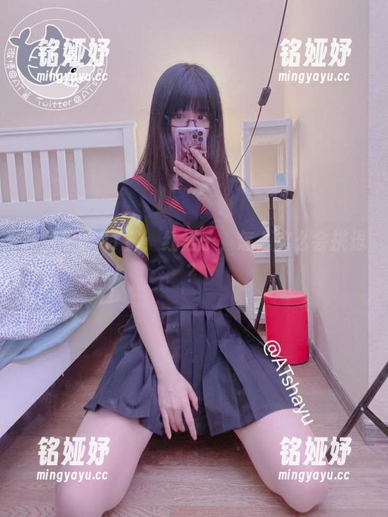 私房里的AT鲨：红裙子，怎么这么会挑逗？