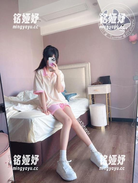 AT鲨 精选到我窒息的AT鲨女孩图包,看完这波,我都不知道自己在想什么了。