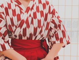GIRLT果团网 - 办公室？更像是创作室——尹意纯的私拍图集让你惊掉下巴