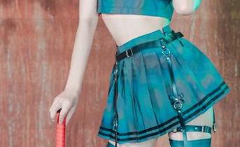 无意间发现的惊喜，Jenny(정제니)的运动女孩气息满满的海军蓝，快来图库分享！