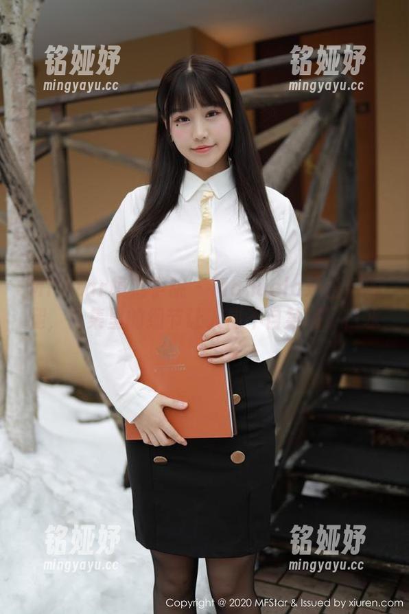 MFStar模范学院 - Manuela玛鲁娜的腿，合集里的细节让人情不自禁咽了口水
