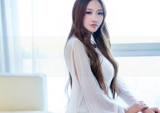 TuiGirl推女郎 - 油亮的高清套图，王馨瑶好像变成了光滑的流体