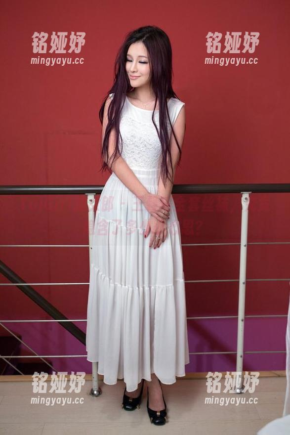 TuiGirl推女郎 - 王馨瑶全套丝袜，究竟隐含了多少小心思？