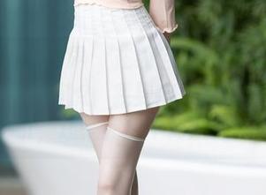 XIAOYU语画界 - 在线目击！Chery绯月樱和服里的萌点：我到底在被她的裙摆吸引，还是完全不知所云？