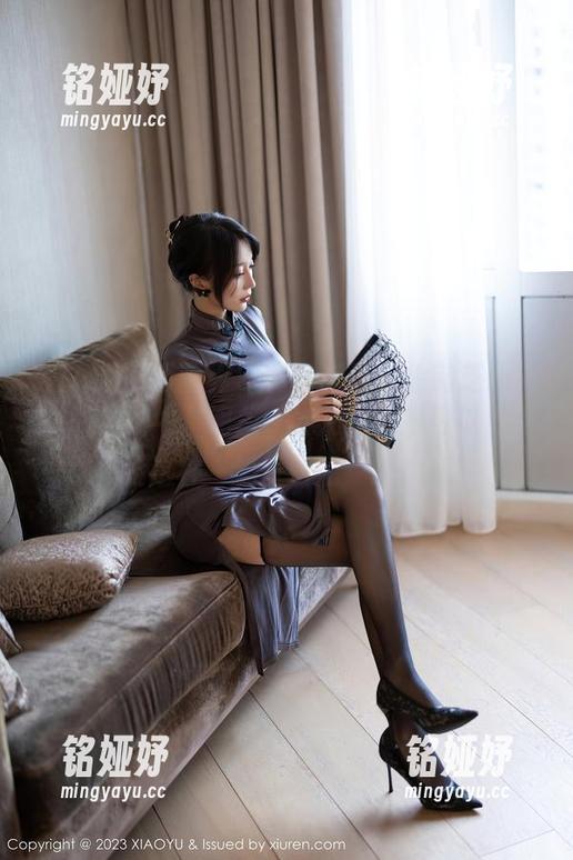 XIAOYU语画界 - 一口气看完徐莉芝Booty的“奶牛”图集，才知道原来可以免费体验这种“奶香四溢”的快乐！