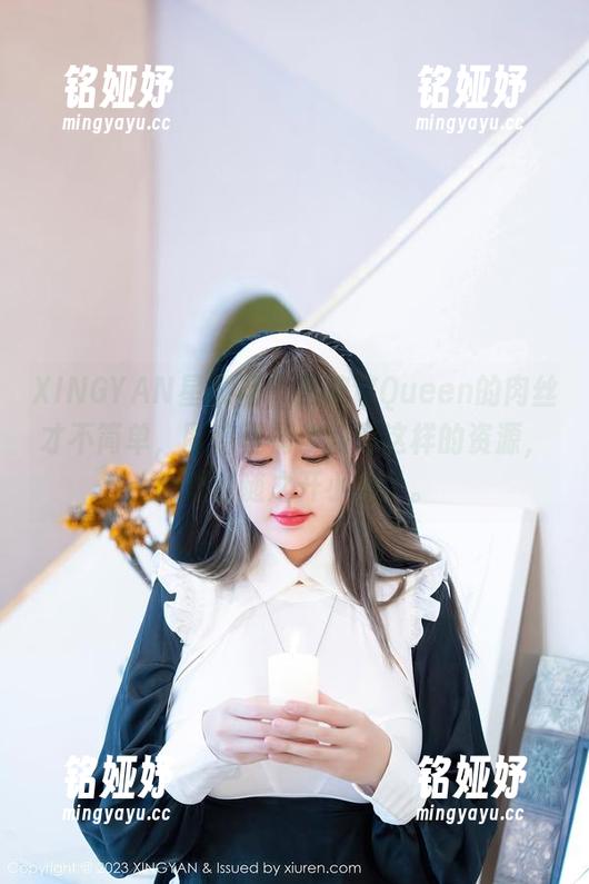 XINGYAN星颜社 - 王婉悠Queen的肉丝才不简单，图库里偶尔翻到这样的资源，心思也随之开小差了。