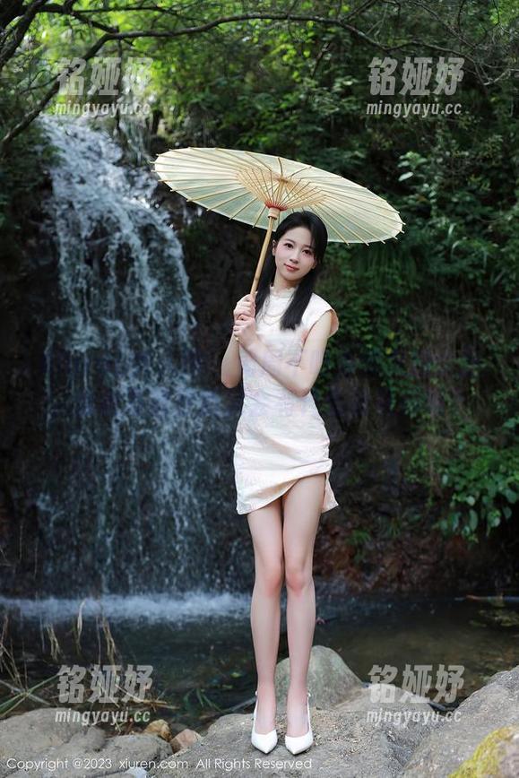 Xiuren秀人网-周周不吃香菜 Xiuren秀人网 - 周周不吃香菜又放大招,泳衣写真更新又会有什么新花样呢?