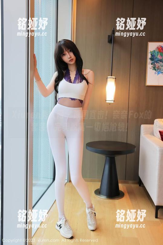 Xiuren秀人网 - 原图直击！奈奈Fox的套装，完美脱离一切尴尬线！