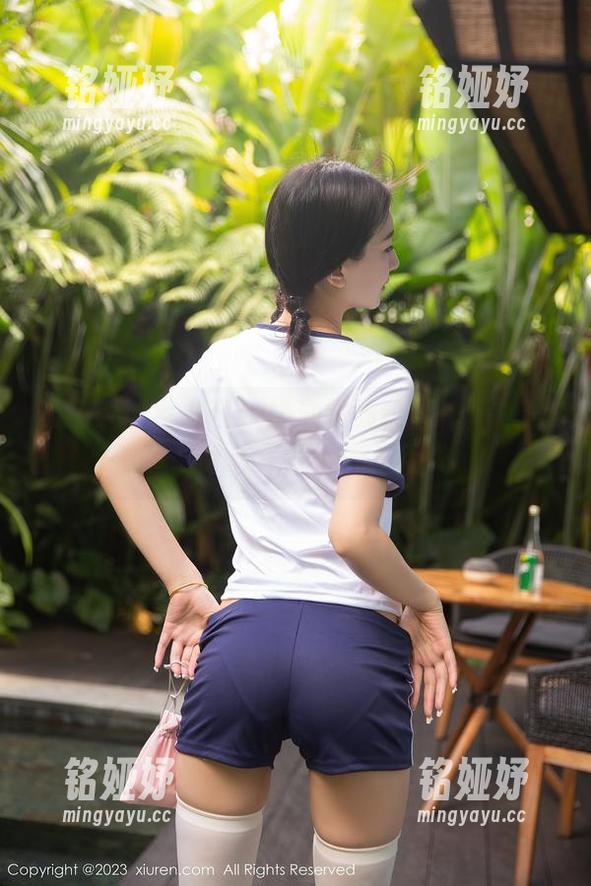 Xiuren秀人网 - 奶油妹妹校服作品集分享，青春无敌可爱不用说