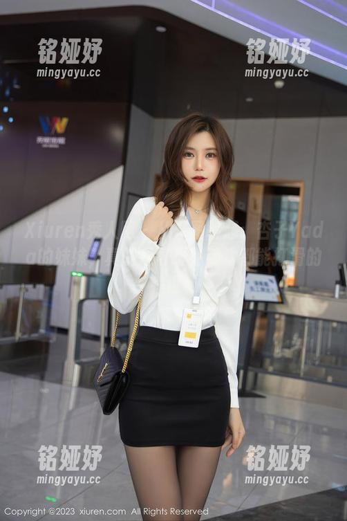 Xiuren秀人网-杏子Yada Xiuren秀人网 - 从原图聊起:杏子Yada的妹妹,真的是可爱到滴水都能打滑的程度!