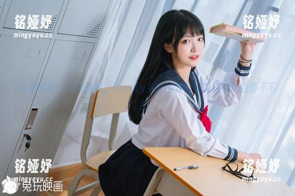 说是薄纱，实则隐秘，lovely呆玄的套图资源居然让我停不下来。