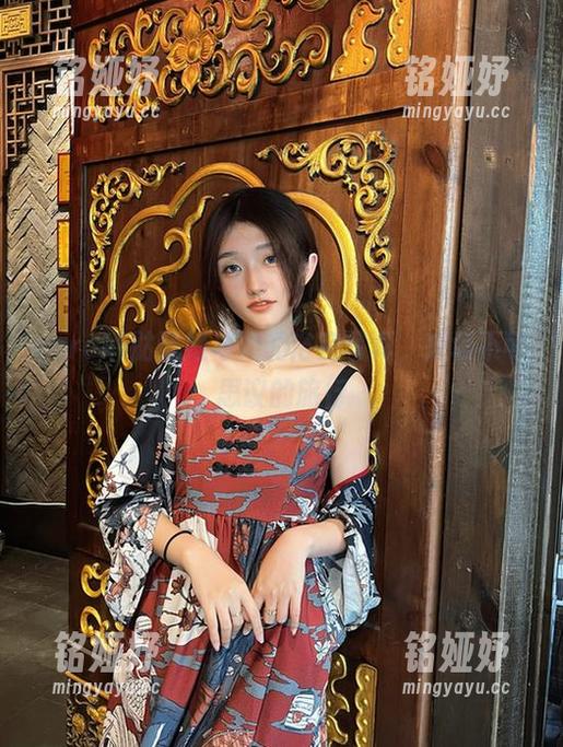 roroki骷髅姬 roroki骷髅姬与她的浴室写真,来场不可思议的旅行