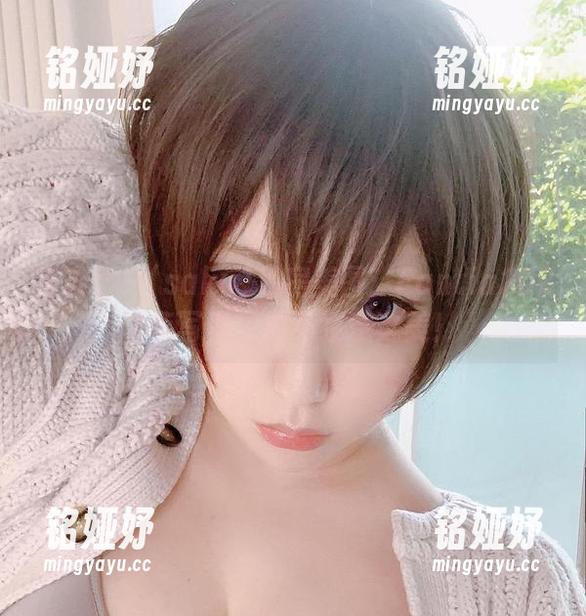 直击サク(saku)私房美图：Fantia2021年写真里的不经意之美！
