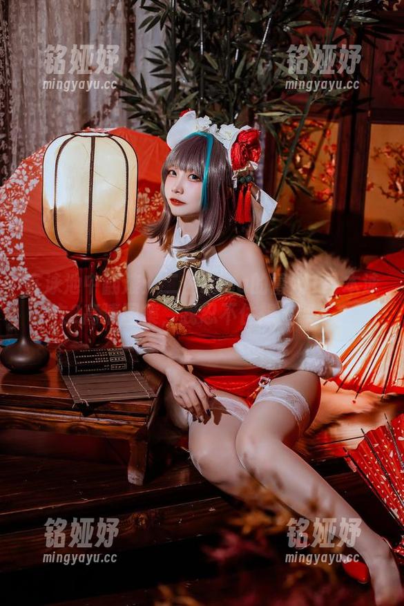 在泳池中翻滚：二佐Nisa的蕾姆1号本泳衣2高清图集，我忍不住想上课了？