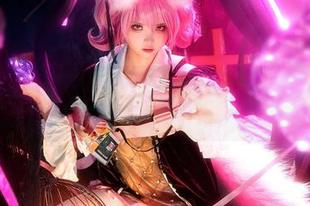 废话不多说，伊喵_Master的写真《鸣神双人》就是八重和雷神的快乐合体！