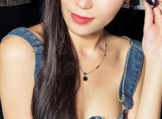 克拉女神 - 在办公室也能做榜样，宋黛的写真你值得一看