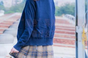兔玩映画的“黑色”写真图集：阴影中藏着什么？