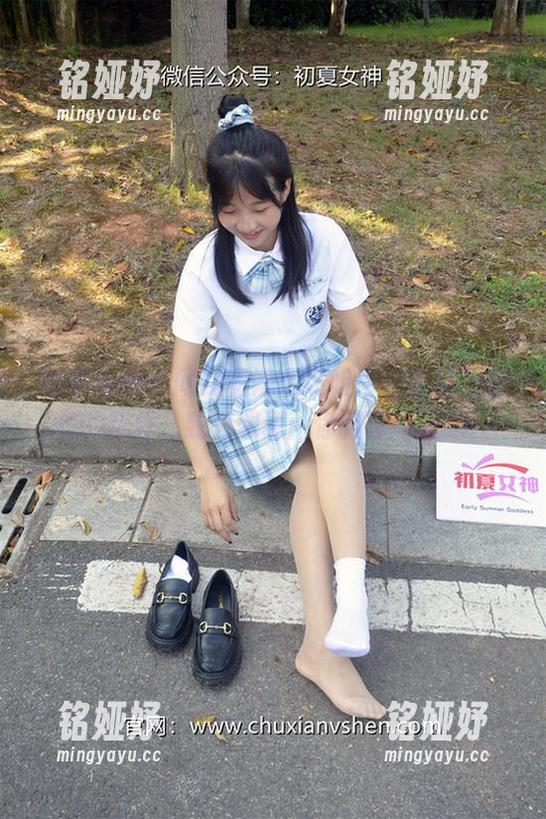初夏女神-安妮 初夏女神 - 问我安妮在线如何“重现”昨日的花样,我只想说:你相信魔法吗?