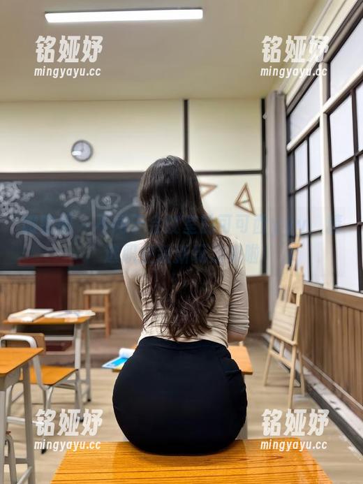 可可西yyy 微密圈 - 不同于会议室的可可西yyy,精选职业装新玩法来啦