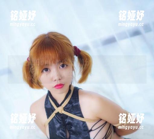 啊日日_Ganlory 啊日日_Ganlory的瑜伽分享:我在想,她在拼什么人生啊,这姿势!