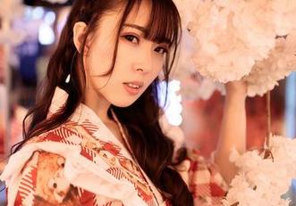 嗲囡囡 - 周于希的最新校服图册，居然把虽然不及格也能上镜的原则发扬光大！