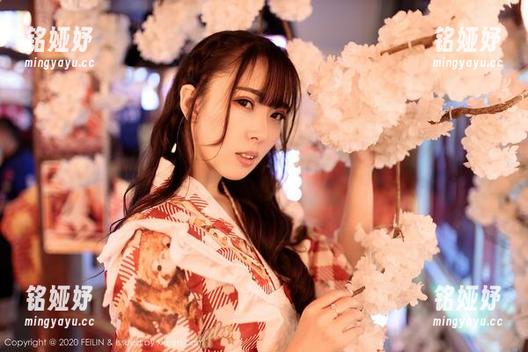 嗲囡囡-周于希 嗲囡囡 - 周于希的最新校服图册,居然把虽然不及格也能上镜的原则发扬光大!