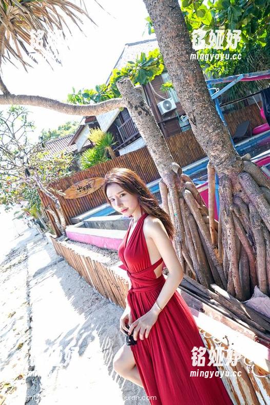 嗲囡囡-就是阿朱啊 嗲囡囡 - 想知道就是阿朱啊的白裙写真有多高清?让我给你一点提示……可能需要洗眼!