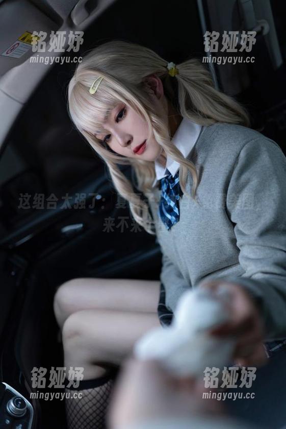 夏夏子 这组合太强了:夏夏子+纯白+免费美图,来不来个瞥?