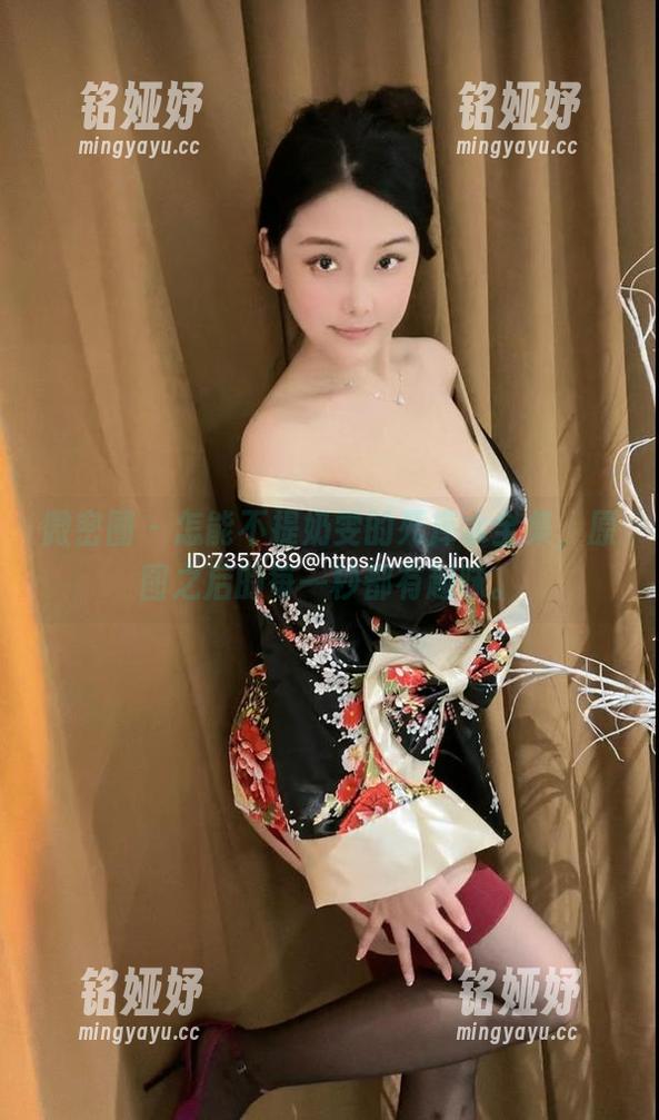 奶雯 微密圈 - 怎能不提奶雯的死库水全集,原图之后的每一秒都有趣味。