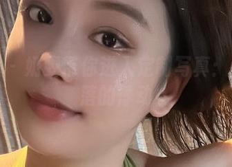 微密圈 - 奶雯带你进入定制写真：女仆角落的悸动