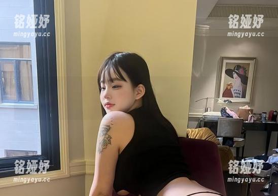 小优优子 微密圈 - 在作品集里找乐子!小优优子和双人CP的分享,每一张都是轻松感!
