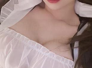 精选小泉学姐吖的职业装美图，让你一秒从平庸跳脱出去！