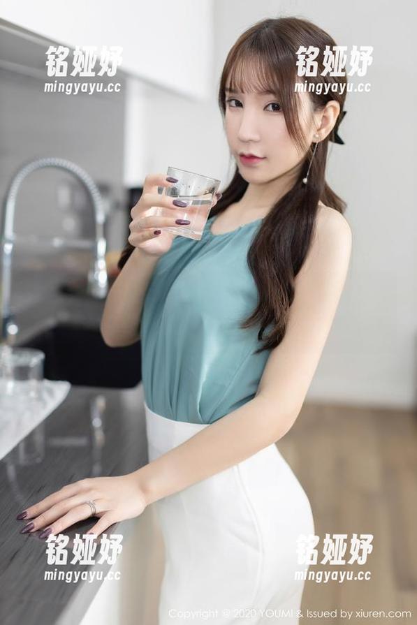 尤蜜荟 - 抱歉，我又被奶油米的白衬衫图包宠坏了，资源太诱人！