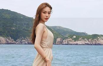 尤蜜荟 - 许文婷的双马尾，夏天在线写真必备心得!