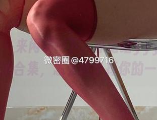 微密圈 - 来闲聊一下，徐绾绾yyyy的套装高清合集，怎么能少掉你的一份？
