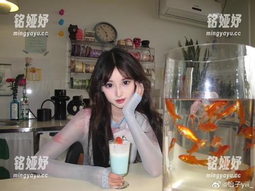 怡子yiii 怡子yiii美腿图集:我太想给她的腿个小称号了,叫“腿腿”!