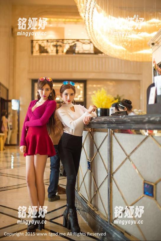 推女神 - 翻了翻陈嘉嘉Tiffany的图集，连体衣的完美姿态，不需要圣光的加持，真的太刺激了。