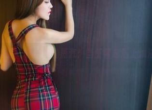 推女郎 - 照片里的蒸汽：当王馨瑶遇上沐浴？