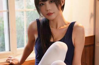 无影喵喵Ghost在短裤里的壁纸迷情，你觉得怎样？