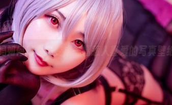 看晓美妈如何把女仆变成一幅惹人喜爱的写真壁纸战士！