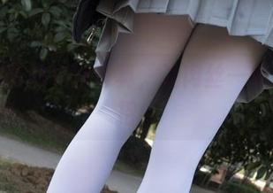 森萝财团的白丝写真，让肉丝一时无法接招！