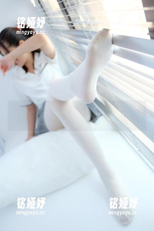 森萝财团出品：粉衣白丝，绝对值得下载啊，快来看看这是什么神仙美图！