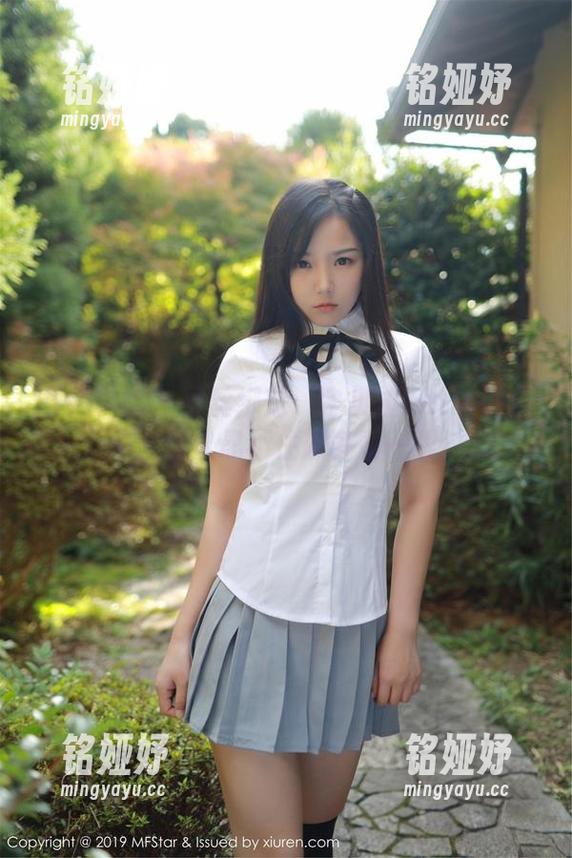 模范学院 - 蕾丝绑定：佘贝拉bella的合集，让人忍不住想多看一眼。