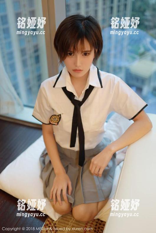 模范学院 - 梦梵的礼服福利——一场视觉的意外邂逅