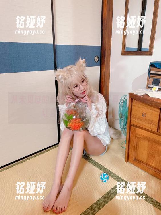 从未见过的最新泥泥汝美足写真，可能会让你重新定义“撩”。
