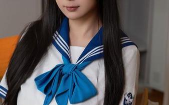 浅安安的美腿写真集，下载了难道不该赞美一波？
