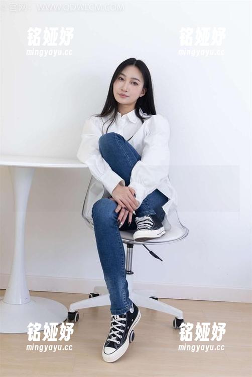 物恋传媒 - 你见过这么美的浴缸吗？婷婷的私拍果然不一般！