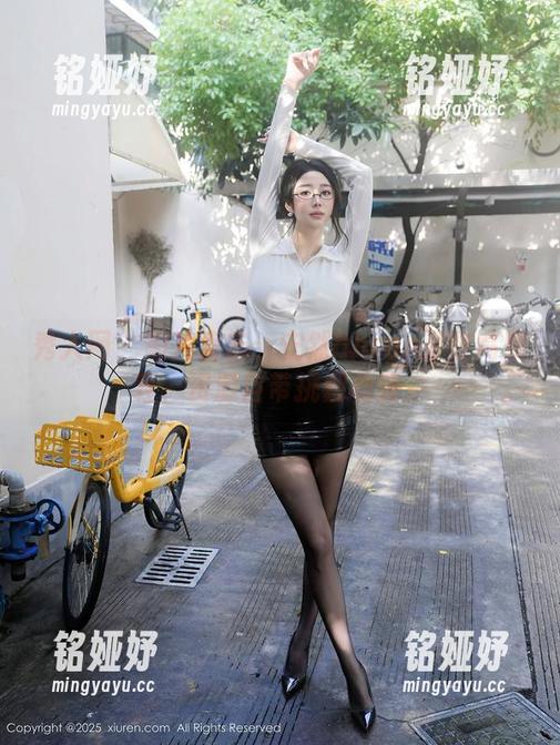 秀人网 - 图片直击：安然anran那些高跟鞋，资源自带挑剔功能。