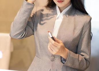 秀人网 - 那双丝滑诱惑——蛋蛋宝的图片，原图也太有喜感了吧！